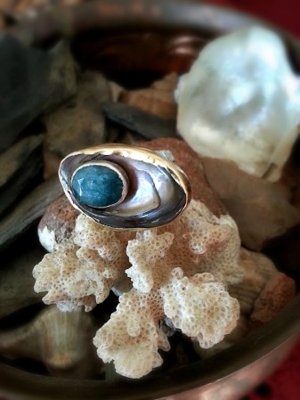 Silver Gold Emerald and abalone Ring